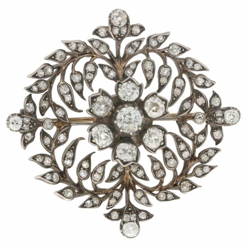 Victorian Diamond Garland Brooch "en Tremblant"