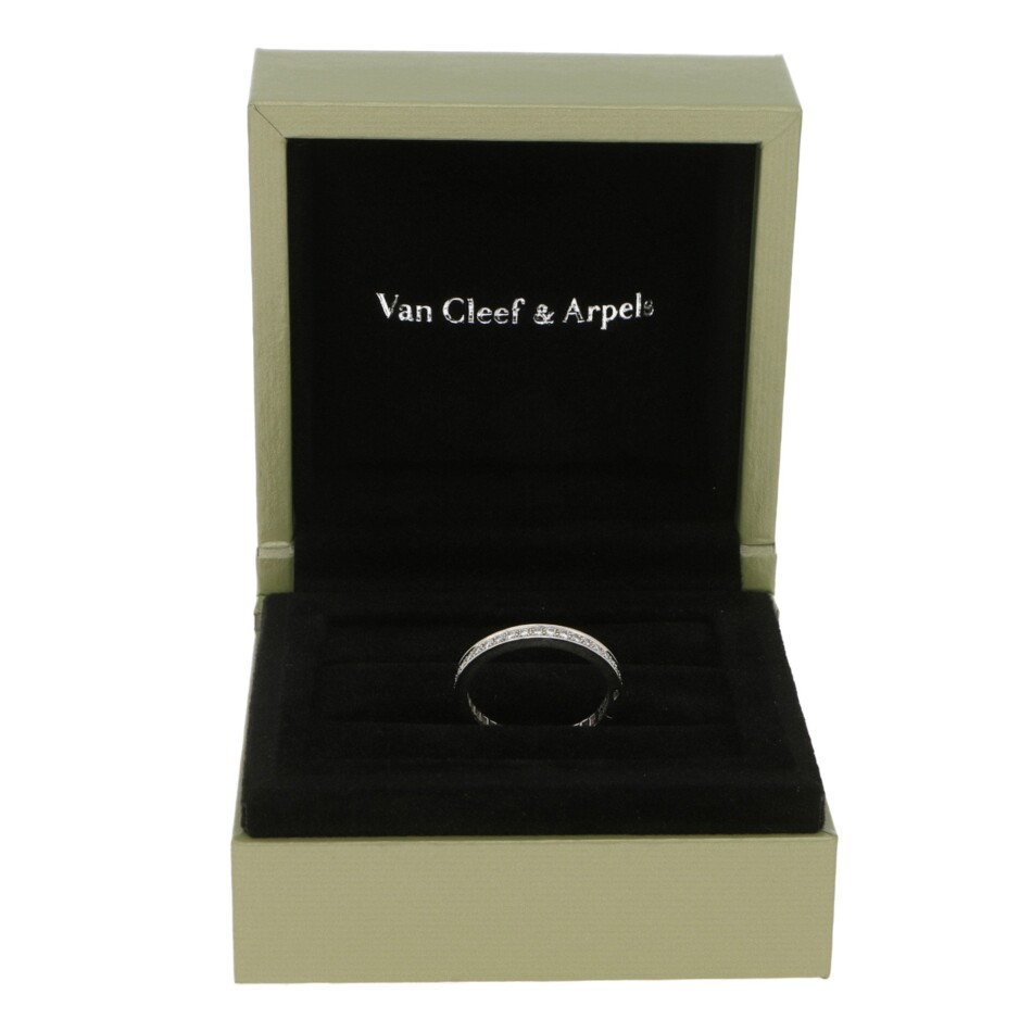 Vintage Van Cleef & Arpels Romance Full Eternity Ring