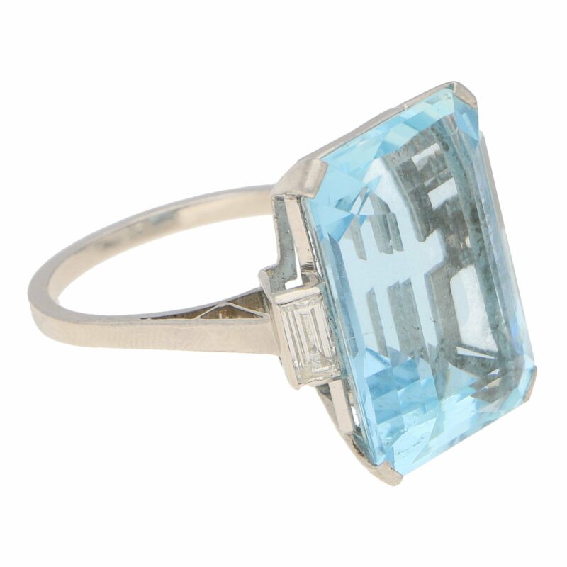 Art Deco 17ct Aquamarine and Diamond Cocktail Ring in Platinum