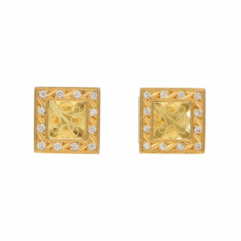 Diamond Squared Stud Earrings in Yellow Gold Filigree