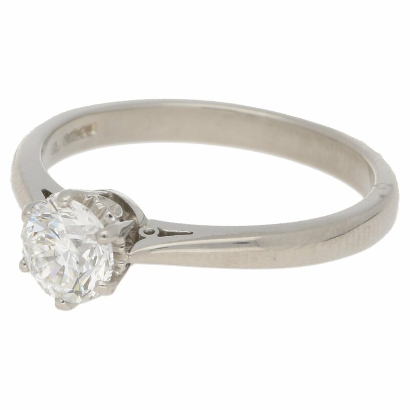 Solitaire diamond engagment ring 0.74 carats