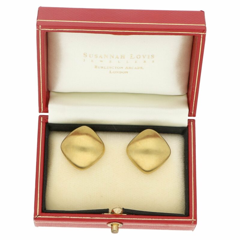 18ct gold matt cushion earrings