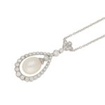 18ct gold pearl diamond pear drop necklace