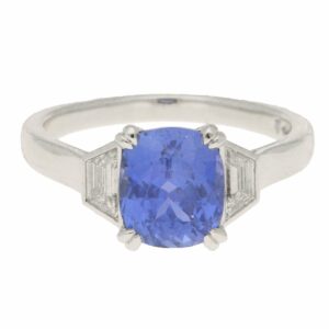 Certified 2.78ct Colour-Change Sapphire Diamond Three-Stone Ring