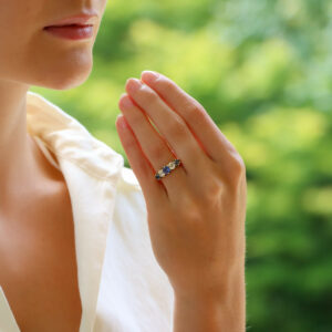 Victorian sapphire and diamond ring, circa 1890