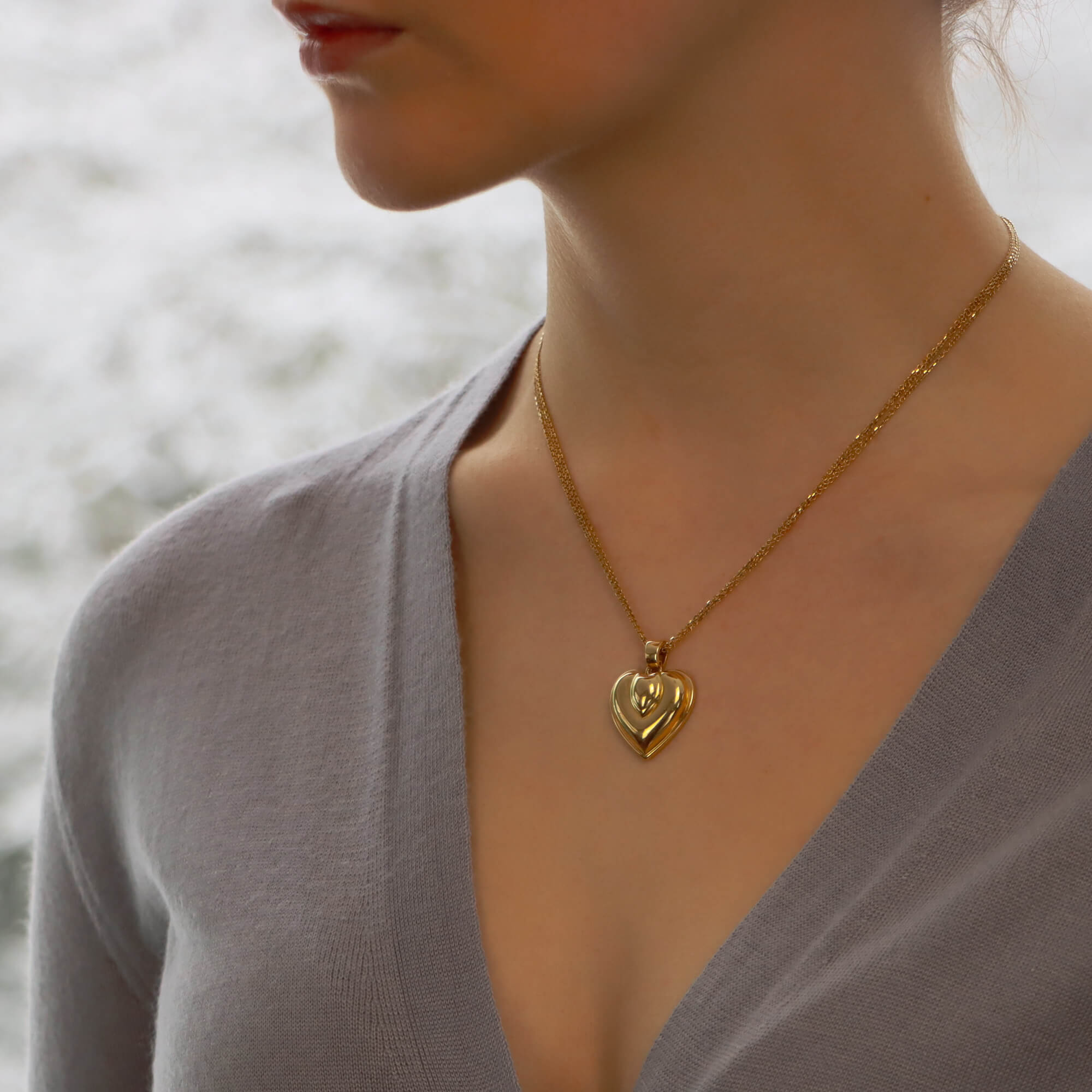 Cartier hot sale heart pendant