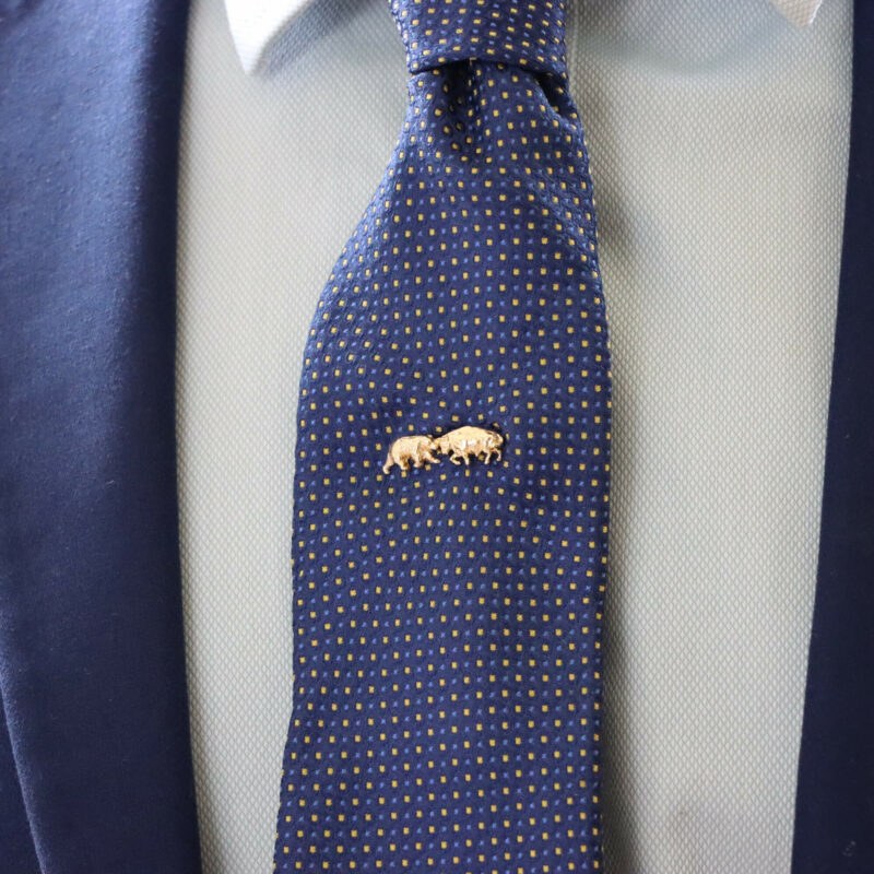 14ct gold bull bear tie pin