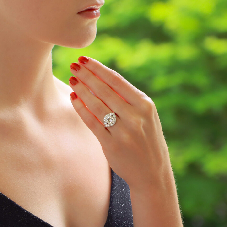Old European Brilliant-Cut Diamond Cluster Ring in Platinum