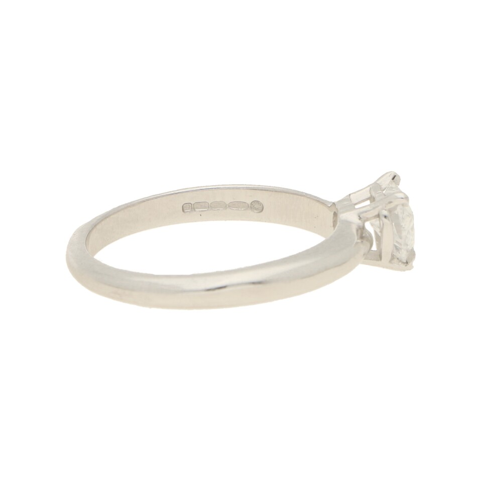 18k gold heart diamond engagement ring