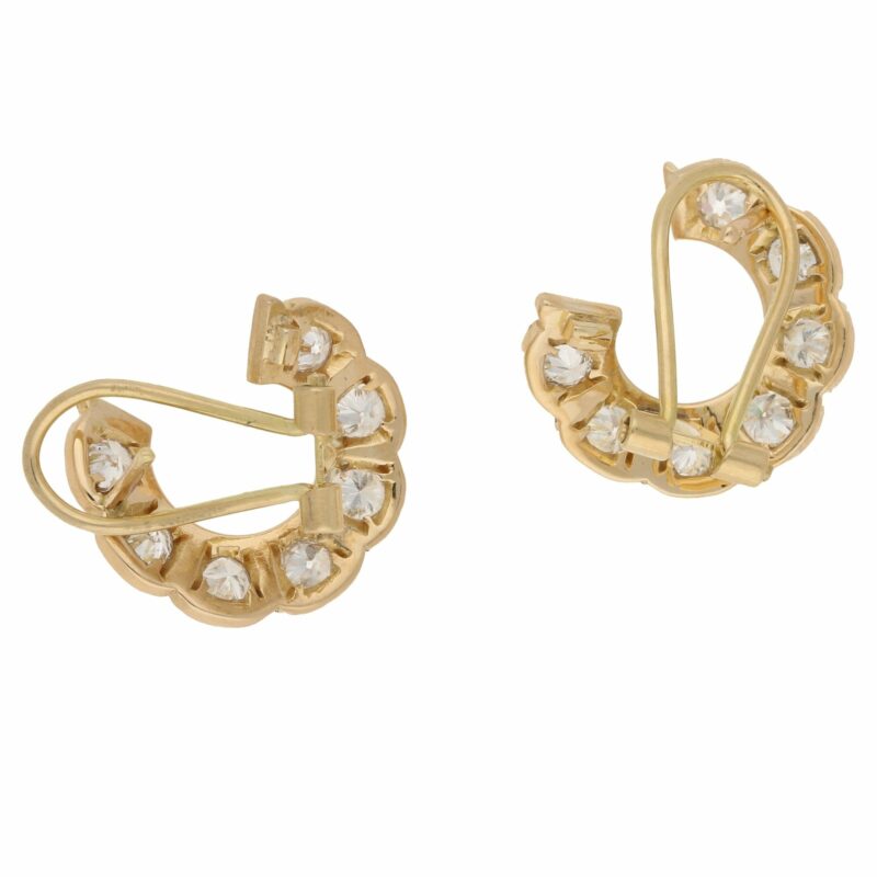 Diamond circle earrings in 18k gold