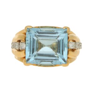 1950's aquamarine and diamond cocktail ring set in gold