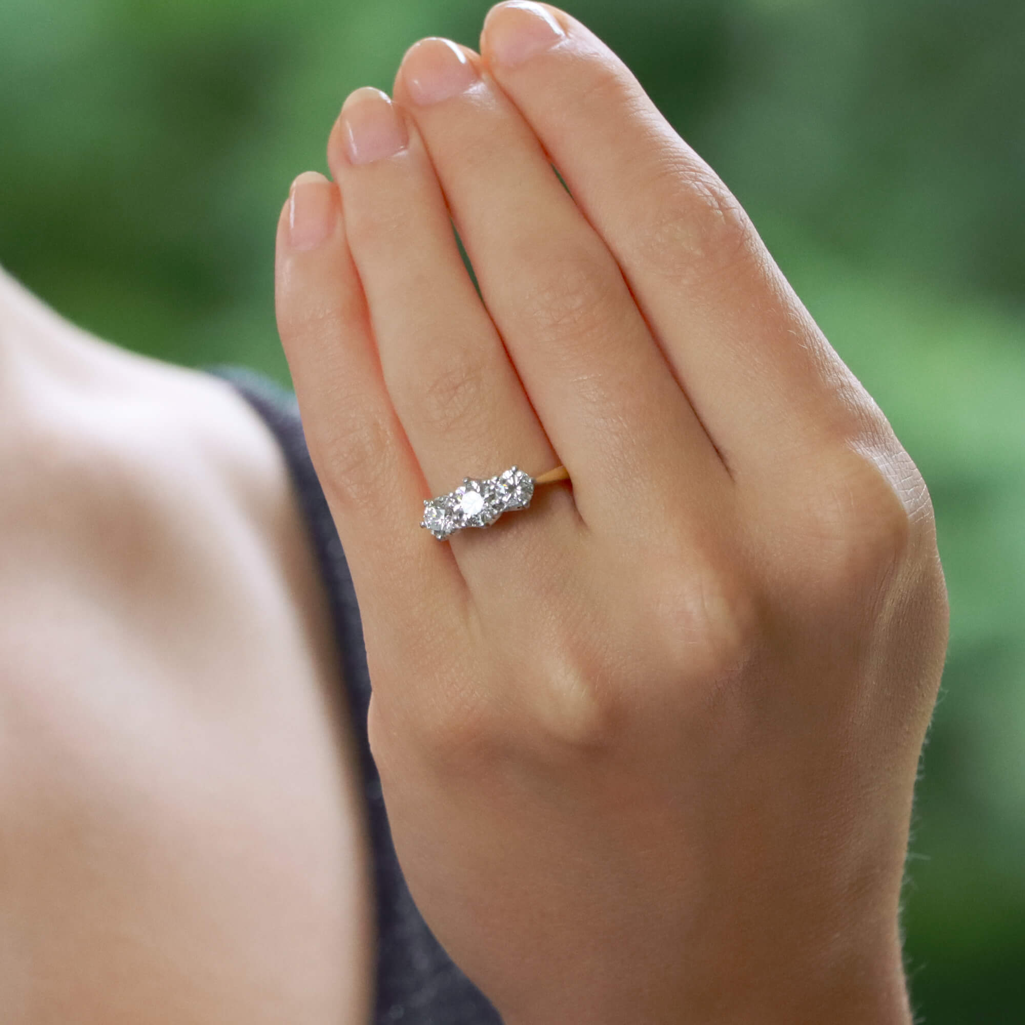 Three stone discount engagement ring gold