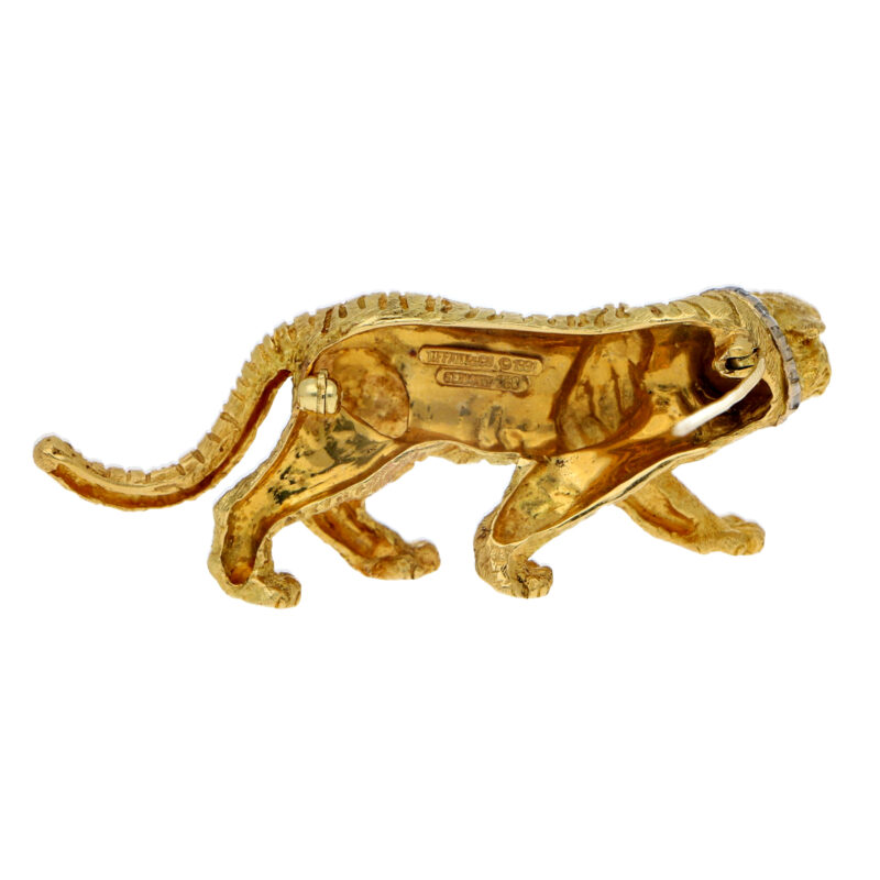 Tiffany & Co. Emerald and Diamond Tiger brooch in Yellow Gold