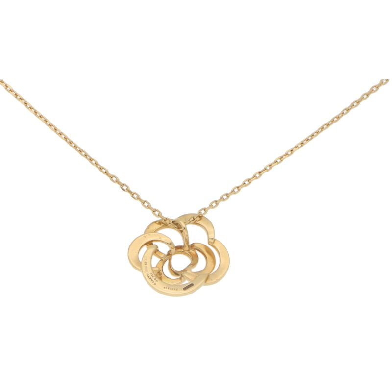 CHANEL Fil De Camélia Flower Pendant Necklace