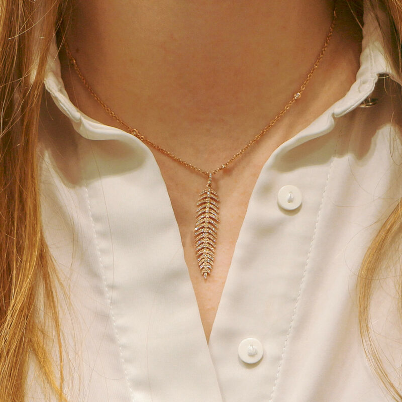 Articulated Diamond Feather Necklace in 18k Rose Gold