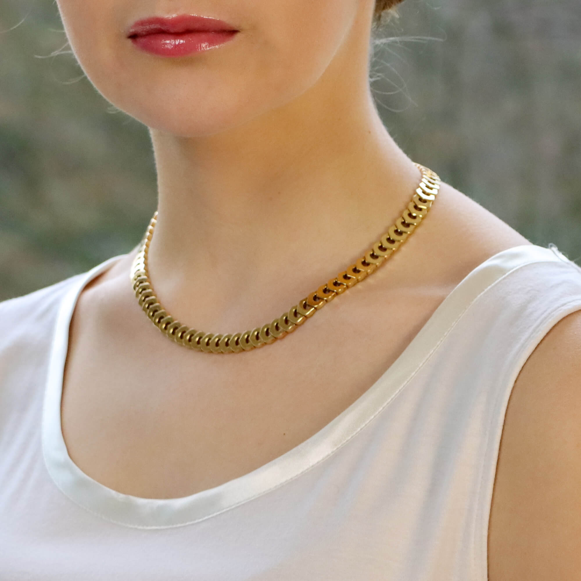 Cartier santos necklace store yellow gold