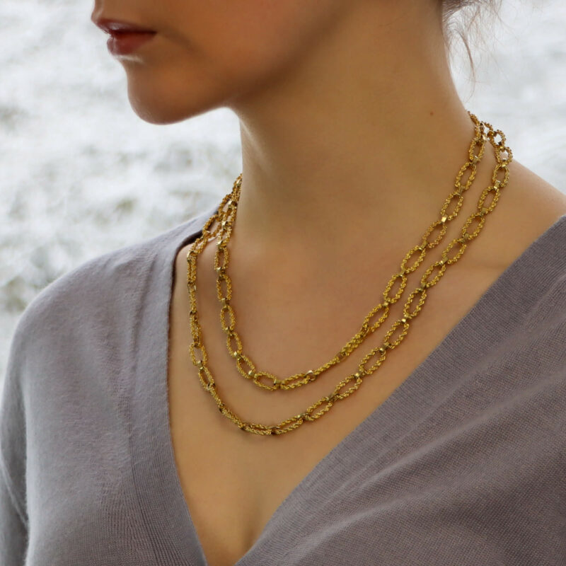 Vintage 32'' Oval Link Chain Necklace