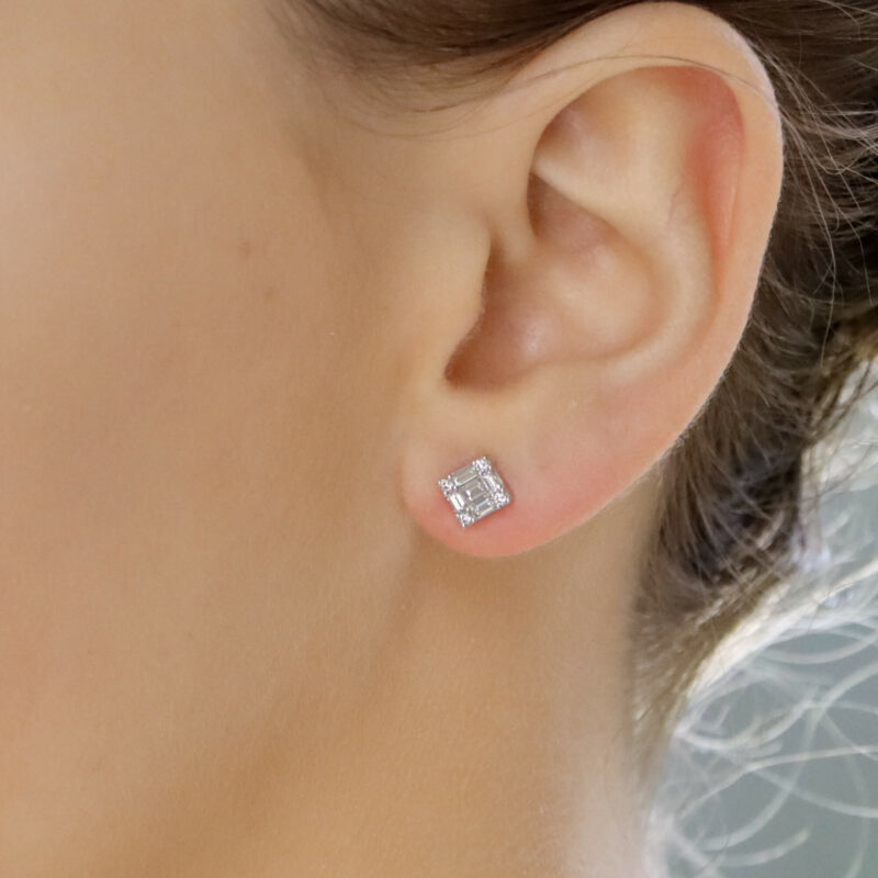 Baguette cut diamond Earrings