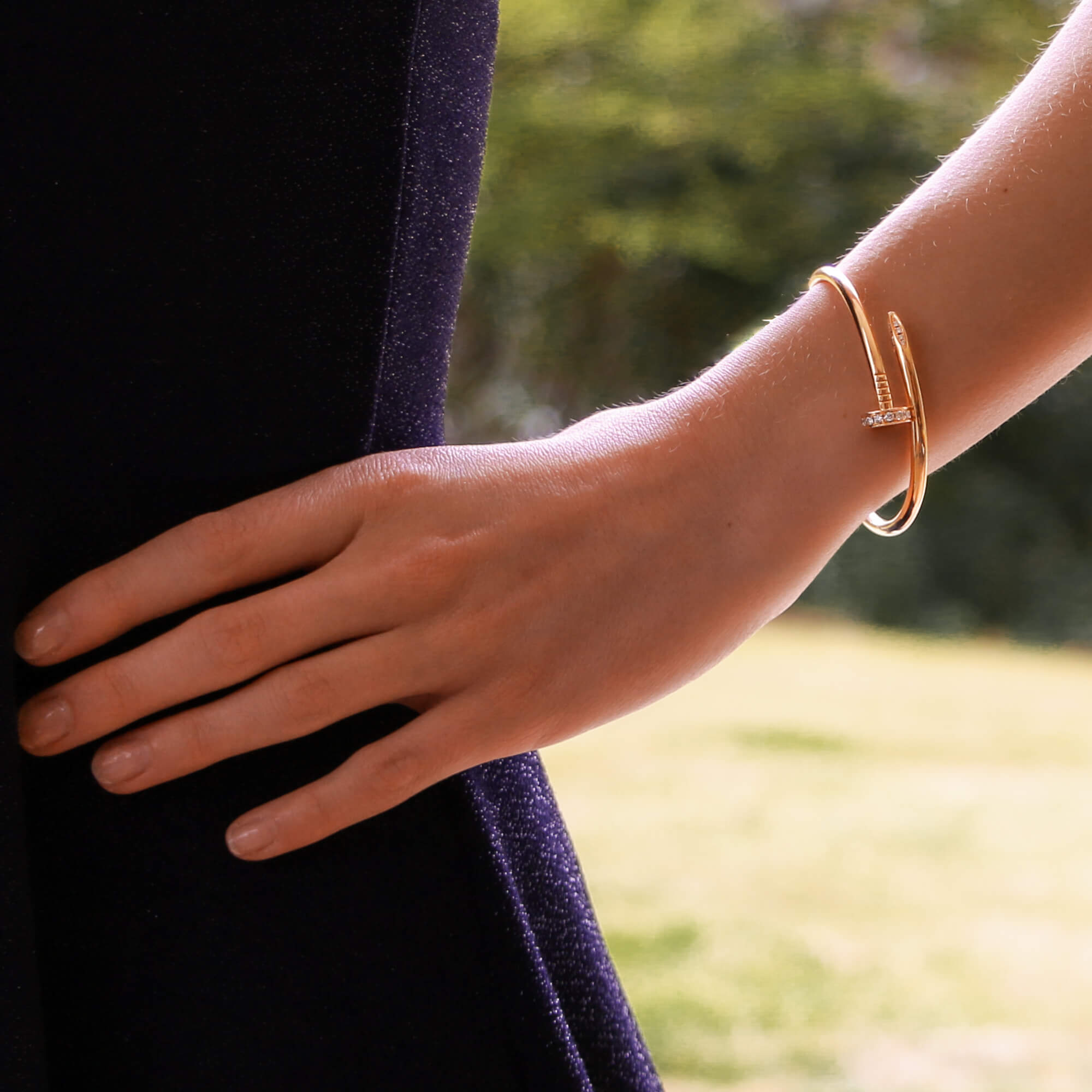 Juste un clou with discount diamonds
