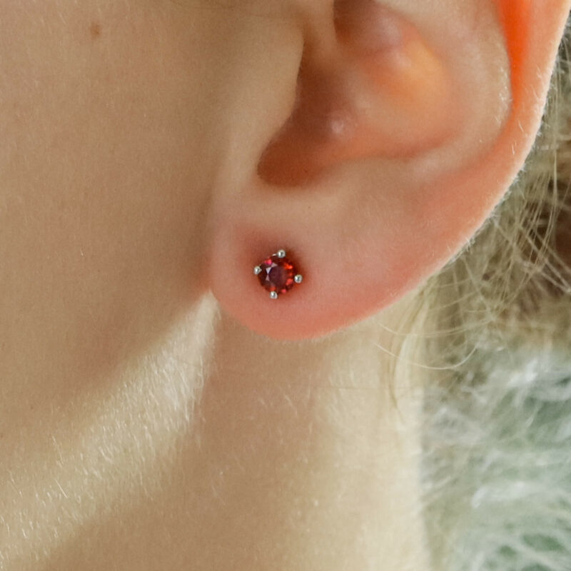 Round Cut 0.59ct Ruby Stud Earrings