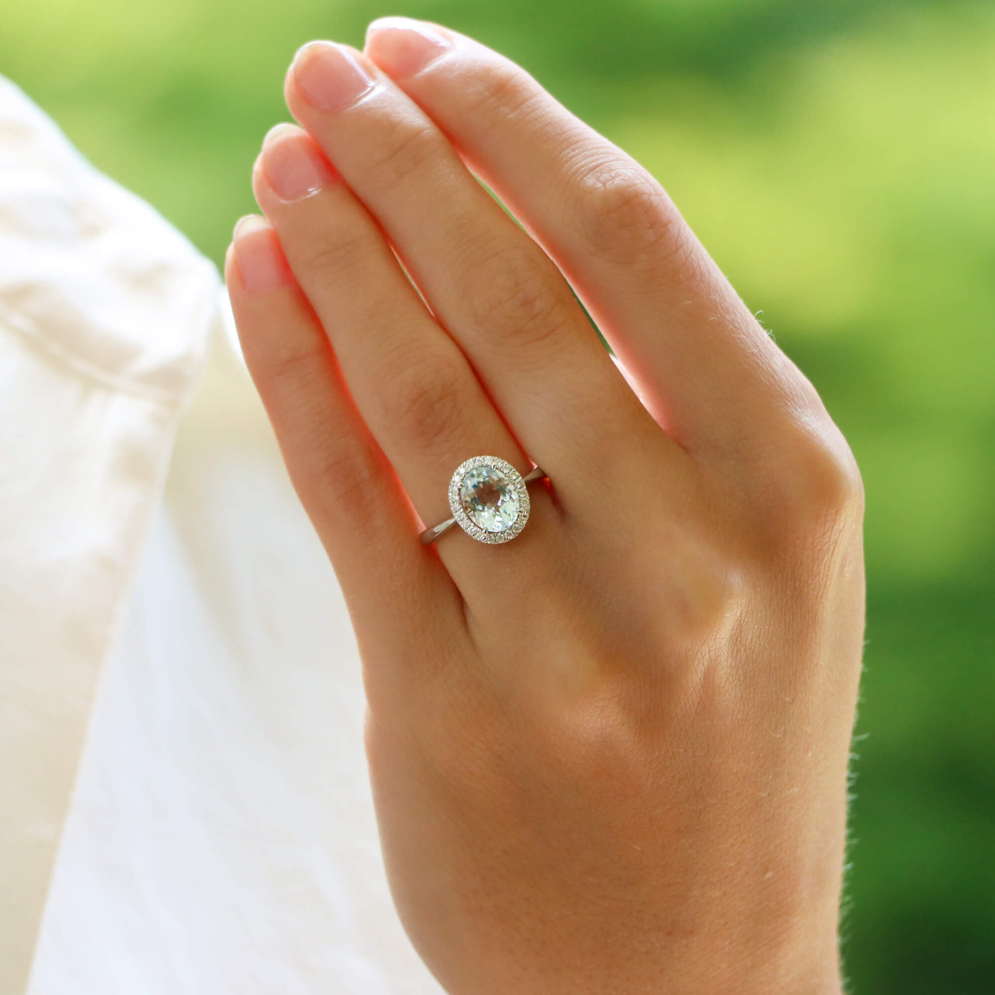 Antique aquamarine and diamond ring discount