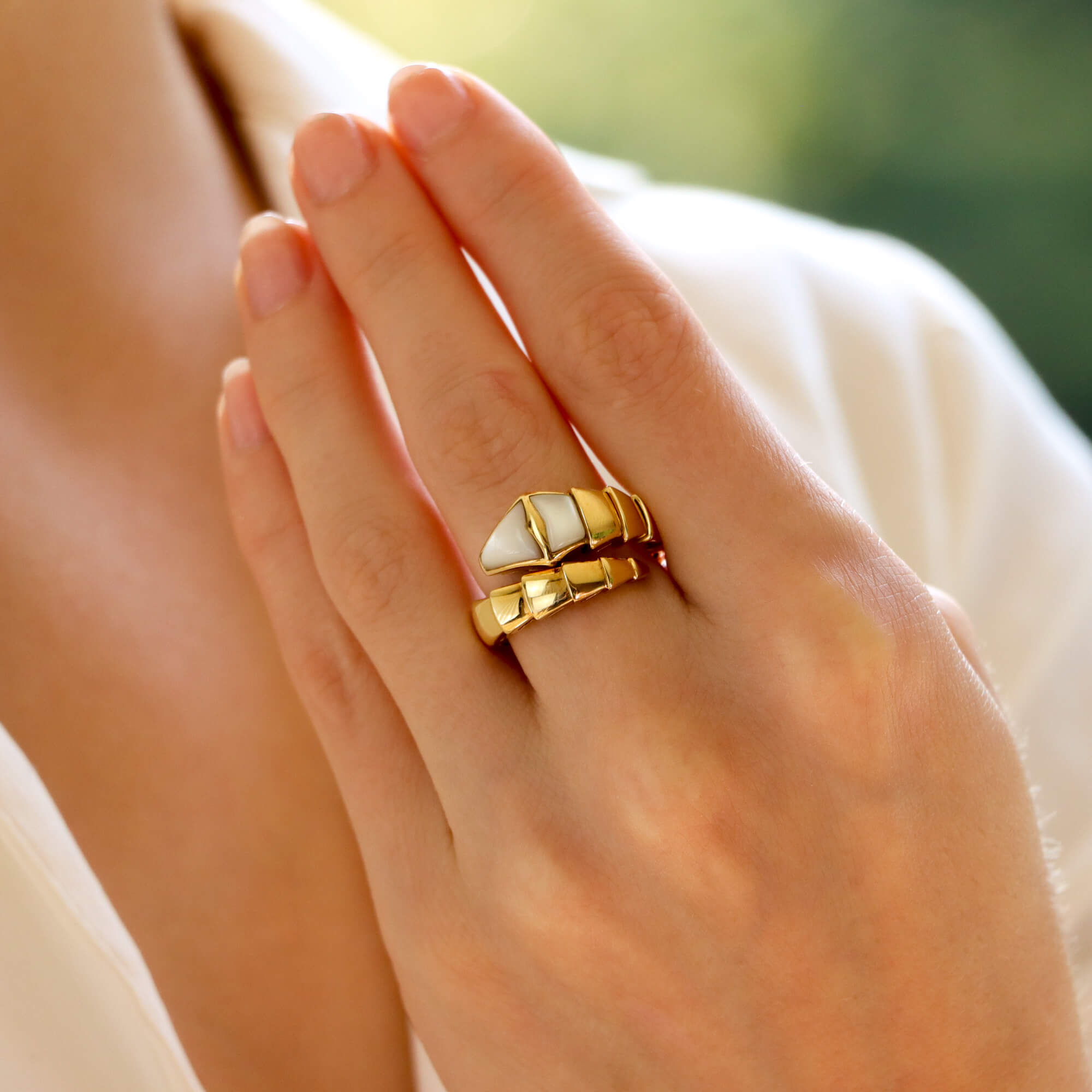 Bvlgari mother of pearl ring hotsell