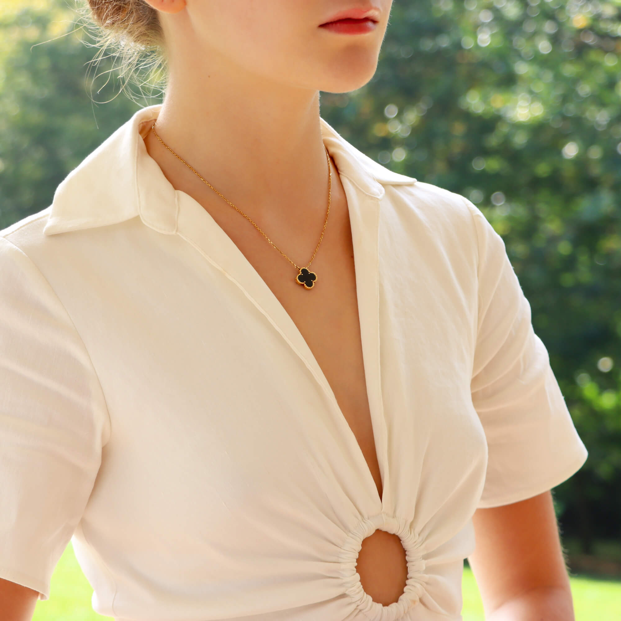 Alhambra onyx necklace hotsell
