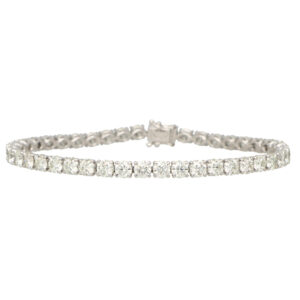 Contemporary 10.69ct Diamond Line Bracelet