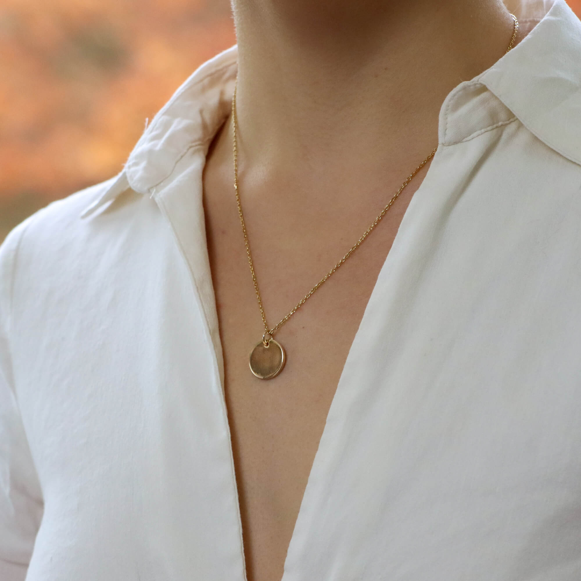 Solid white new arrivals gold pendant