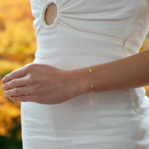 Three Diamond Chain Bracelet in Yellow Gold