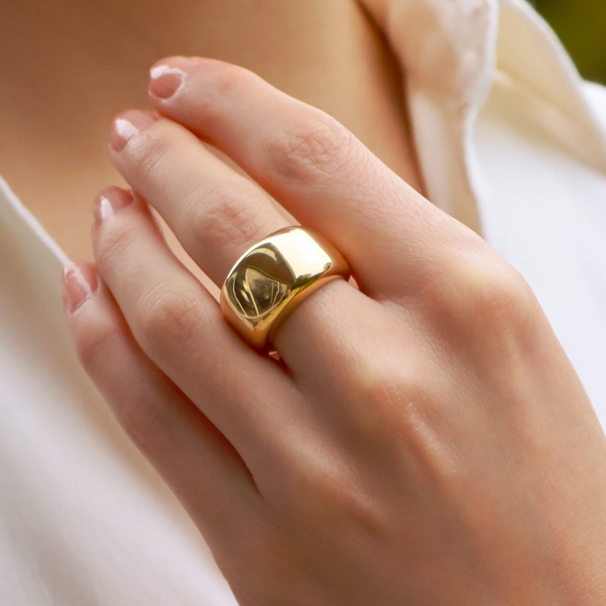 Cartier deals new ring