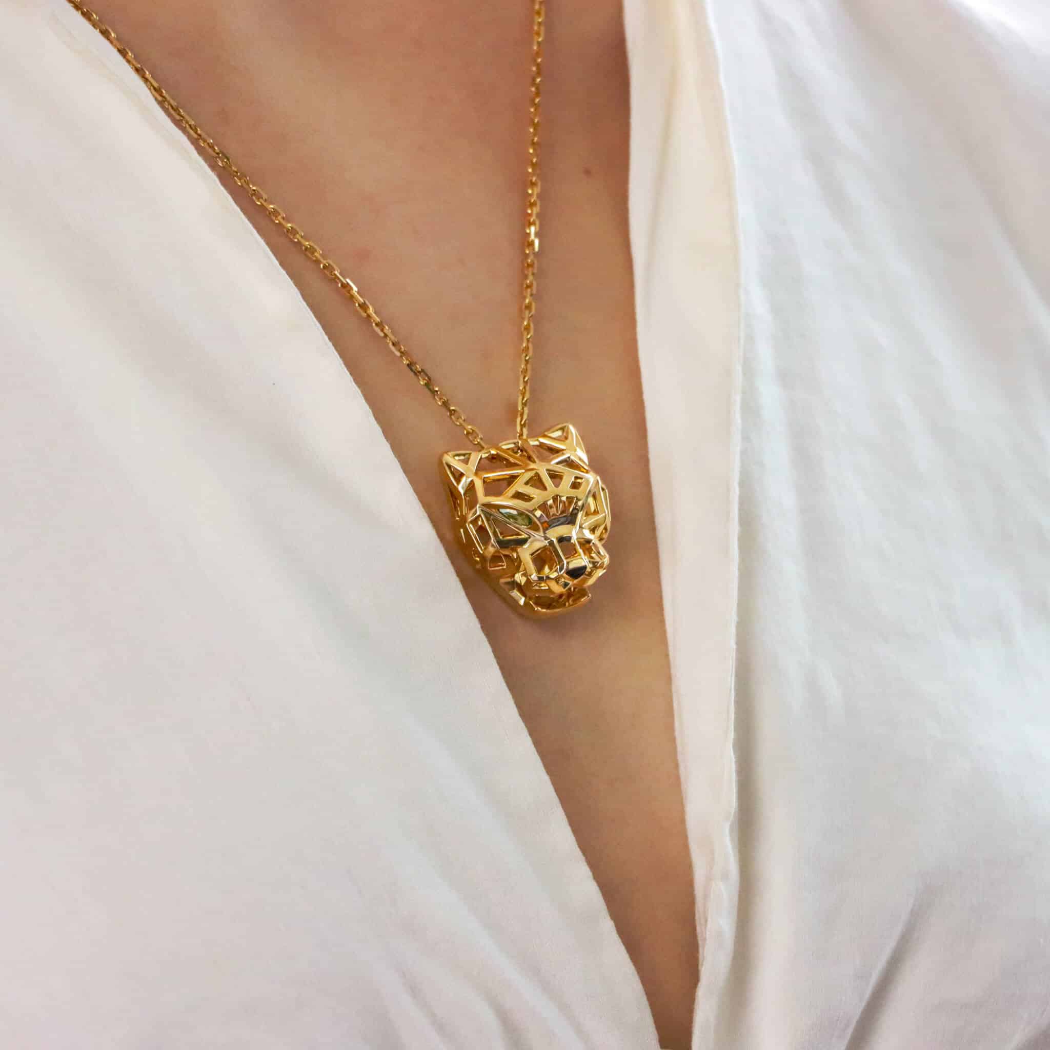 Cartier panther head necklace 2025