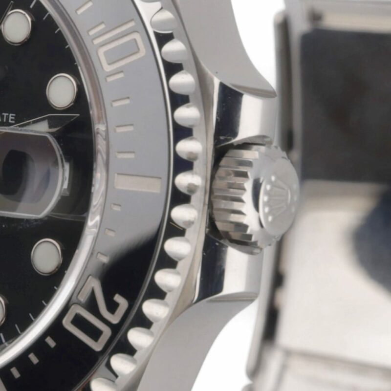 Rolex Sea-dweller 126600