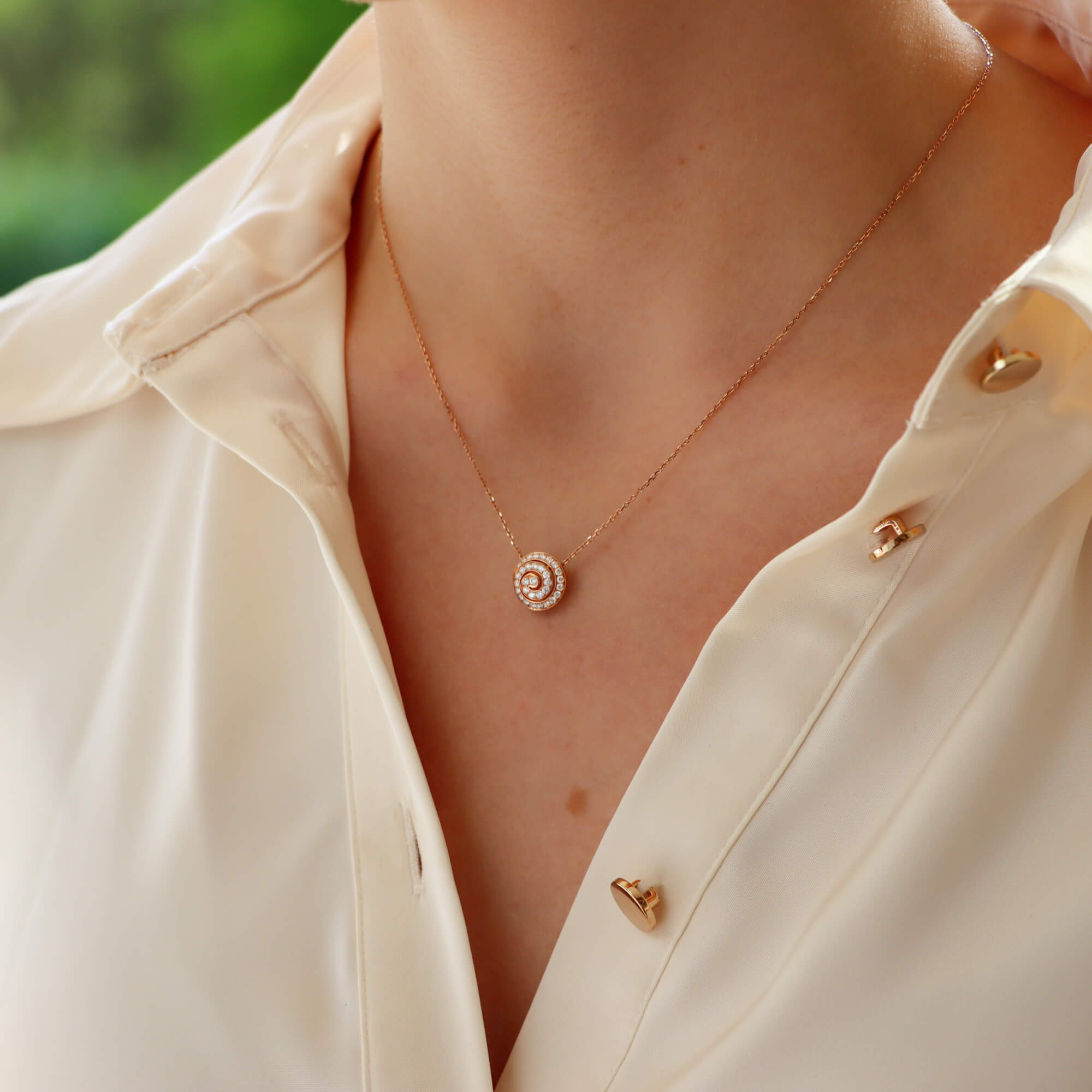 Rose gold diamond pendant sales necklace