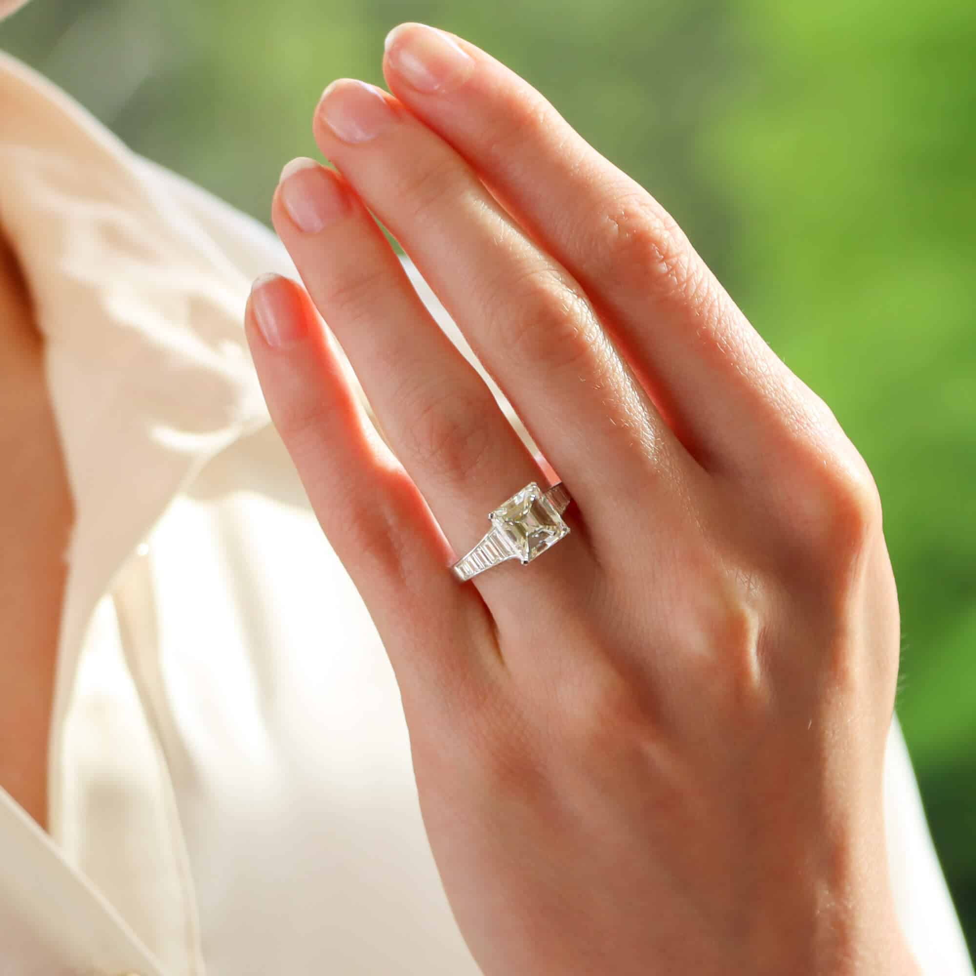 Square emerald cut new arrivals diamond
