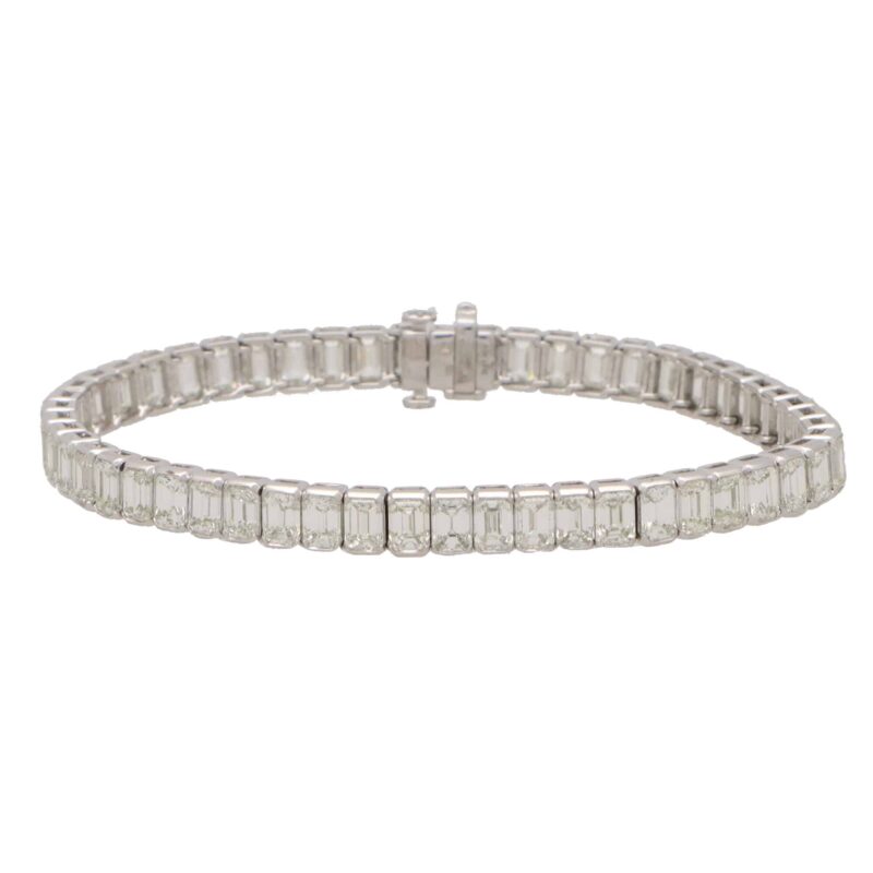 17.70 Carat Emerald Cut Diamond Line Tennis Bracelet