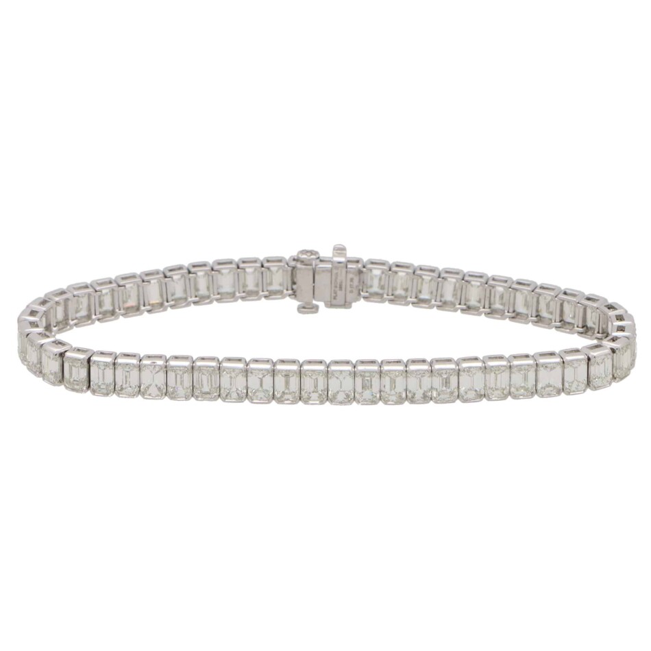 13.60 Carat Emerald Cut Diamond Line Tennis Bracelet