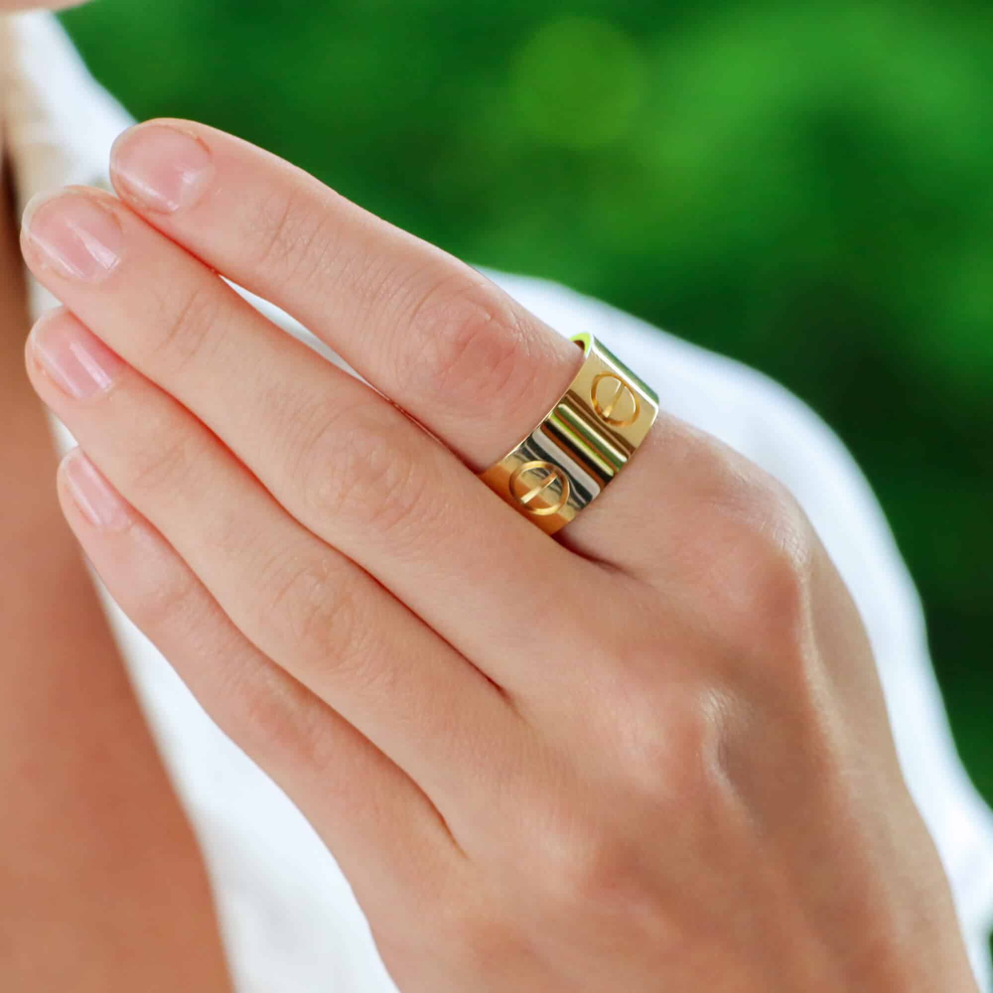 Cartier thick best sale gold ring