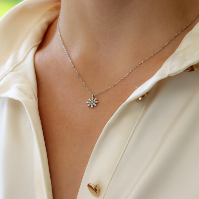 Vintage Tiffany & Co. Diamond Daisy Pendant Necklace