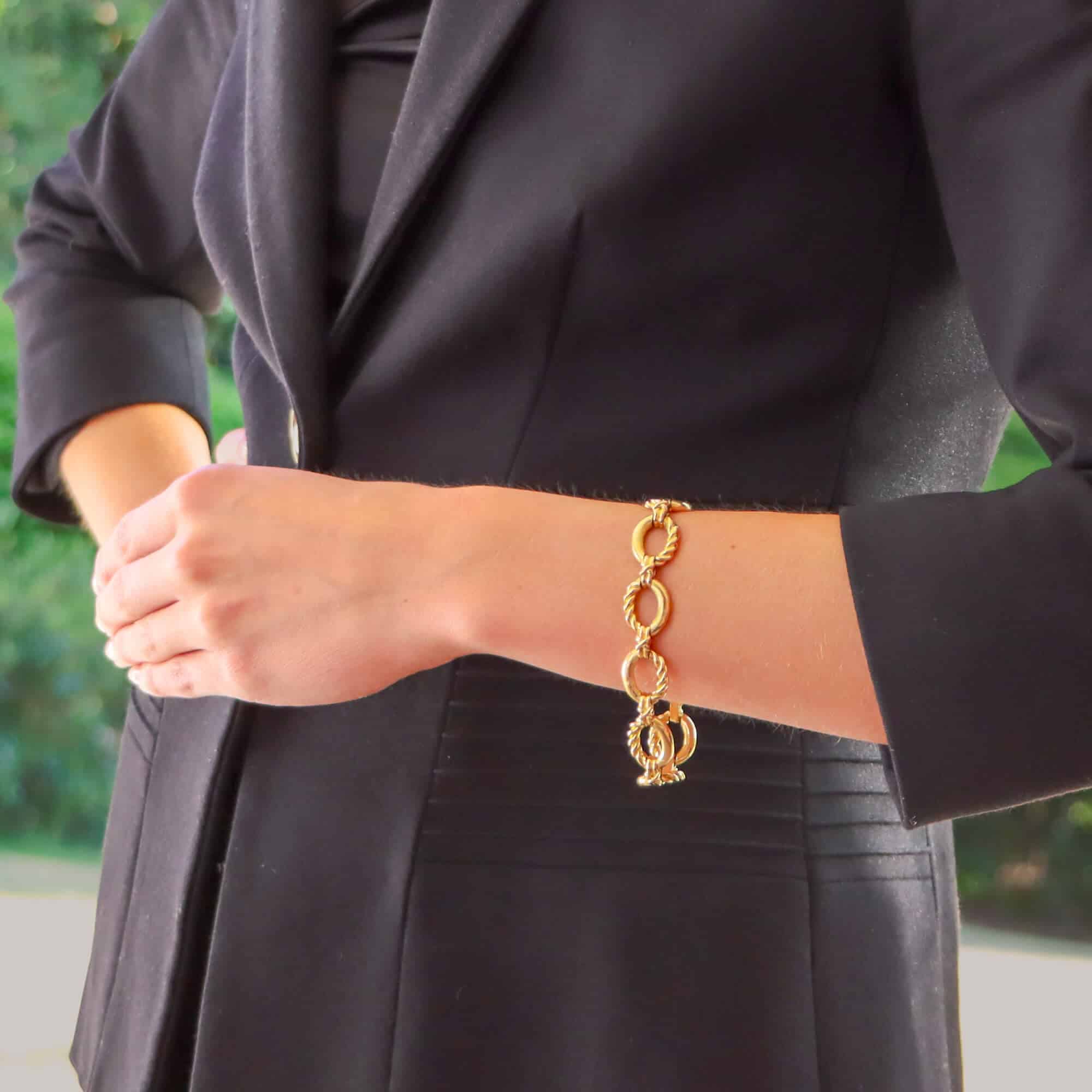 Oval link hot sale gold bracelet