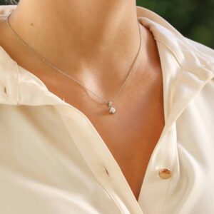 Vintage 0.50ct Single Solitaire Diamond Pendant Necklace