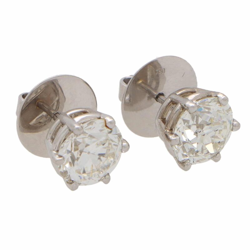 Solitaire 4.44 Carat Diamond Stud Earrings in Platinum