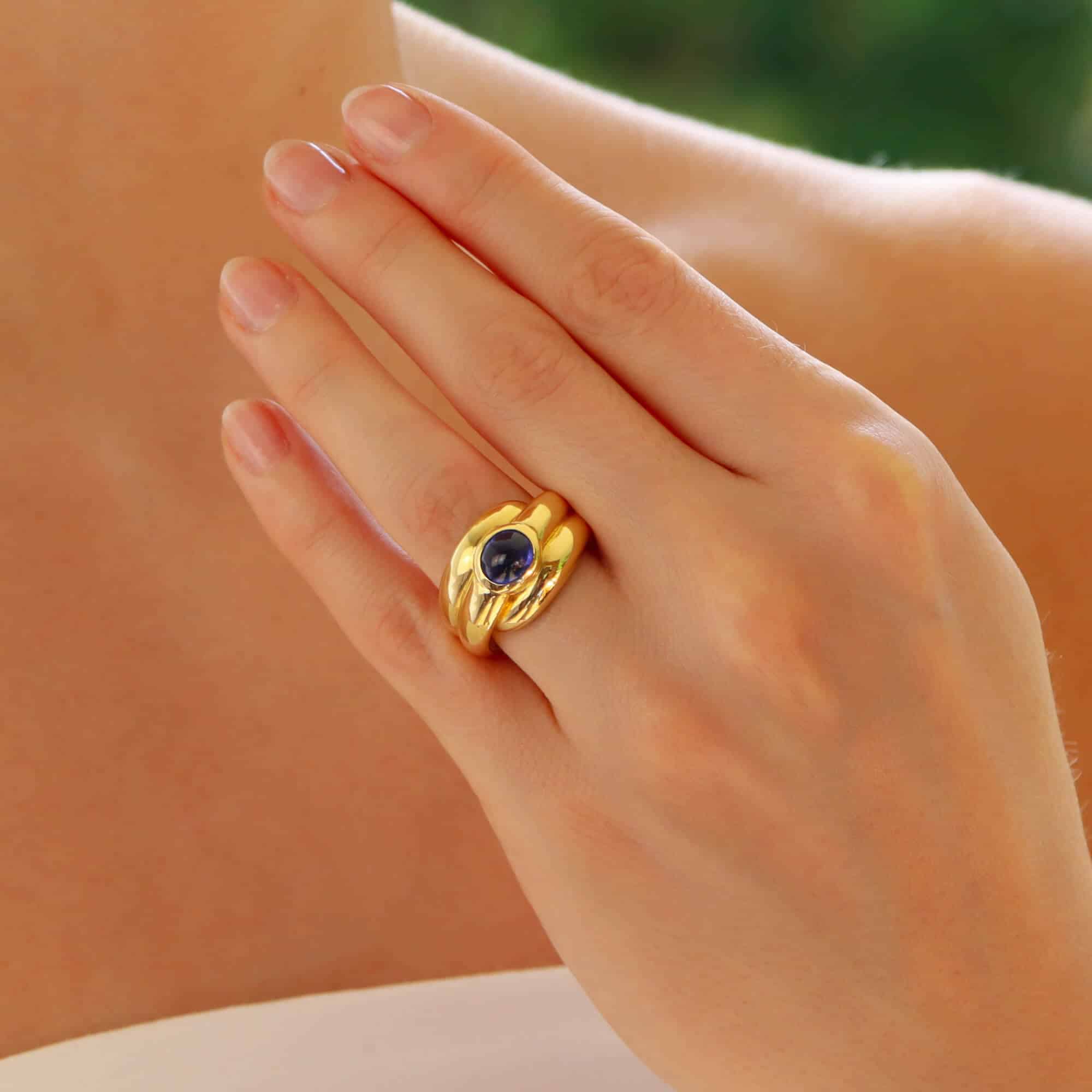 Vintage cabochon rings top