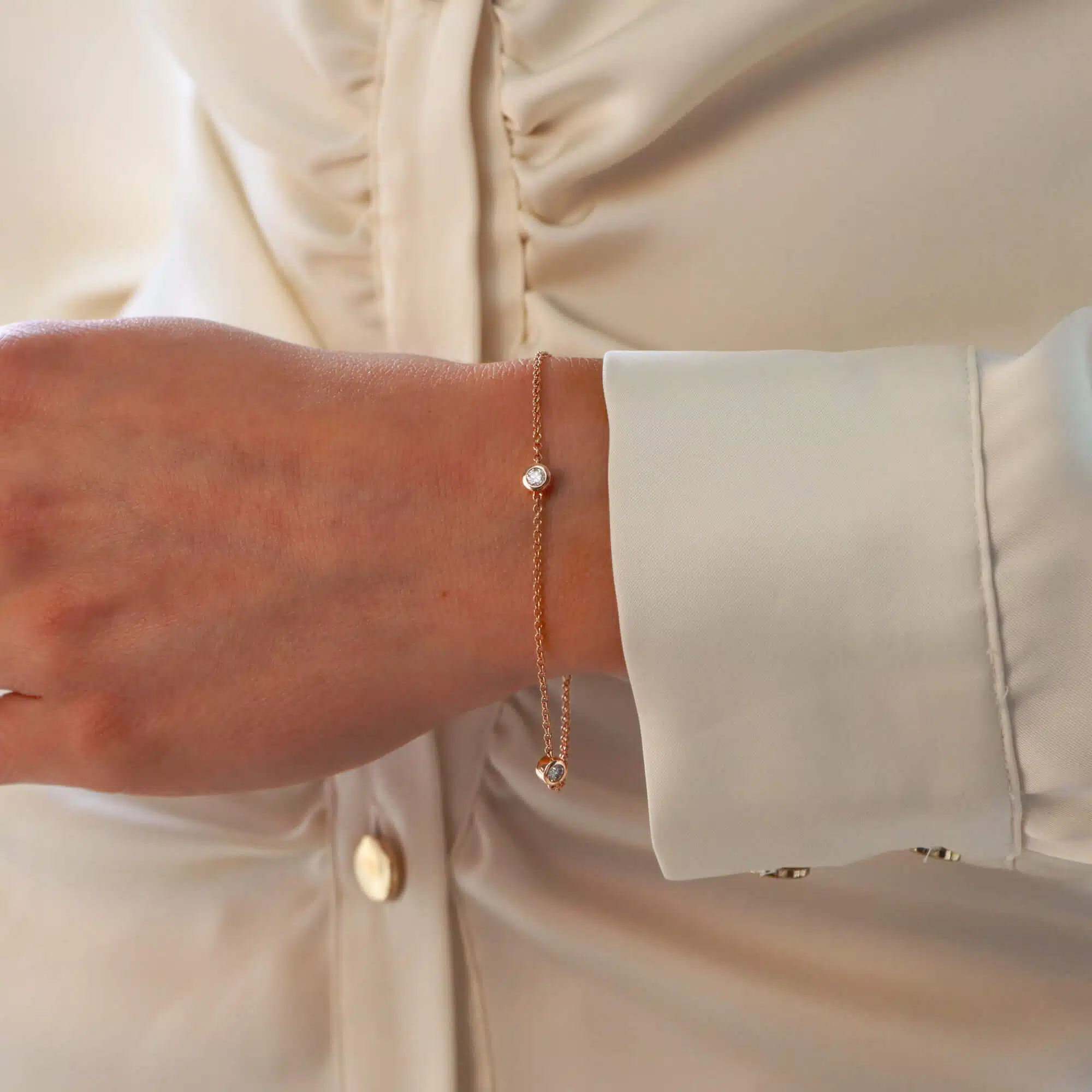 Contemporary Three Diamond Chain Link Bracelet