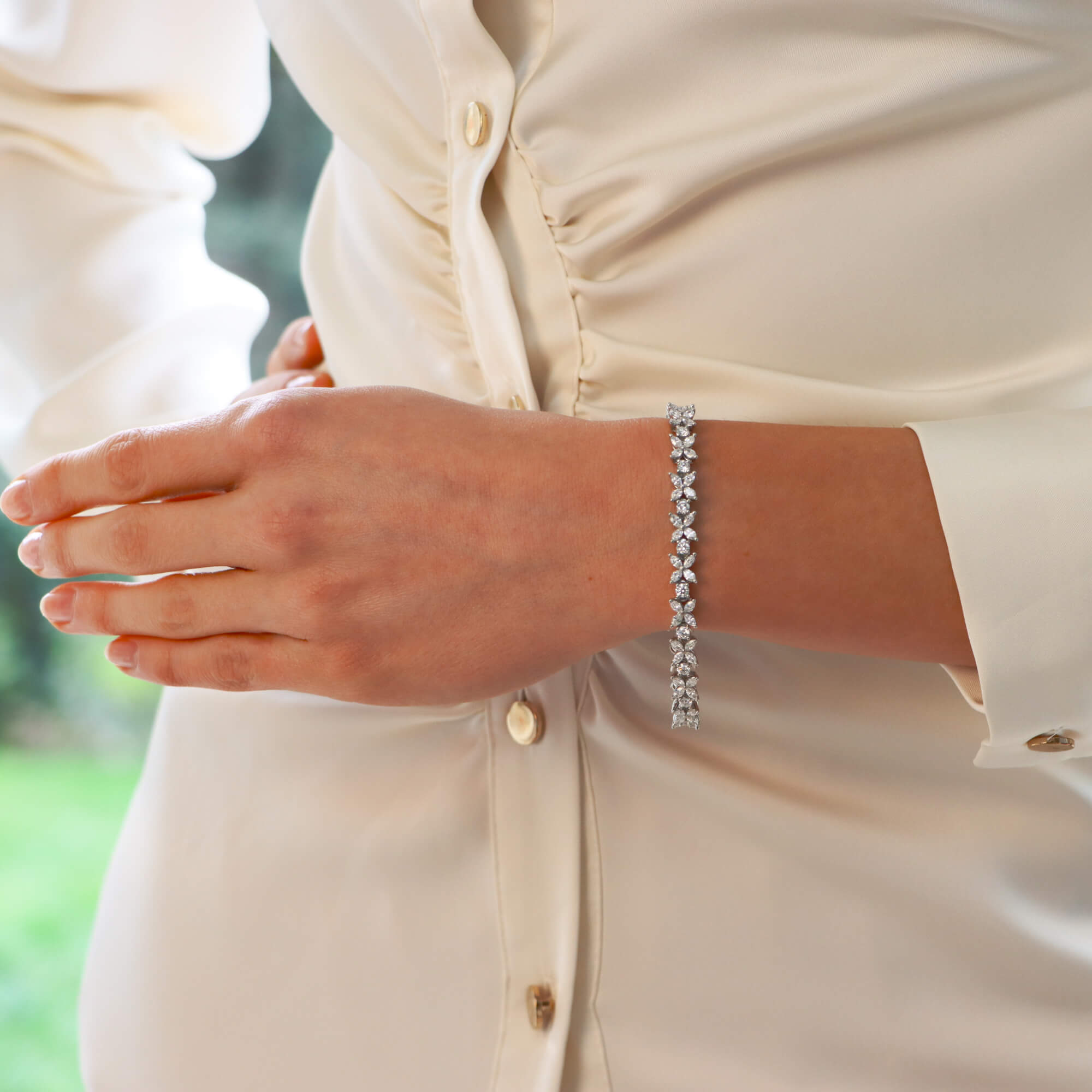 Tiffany victoria top line bracelet