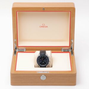 Omega Speedmaster Moonphase 304.33.44.52.03.001