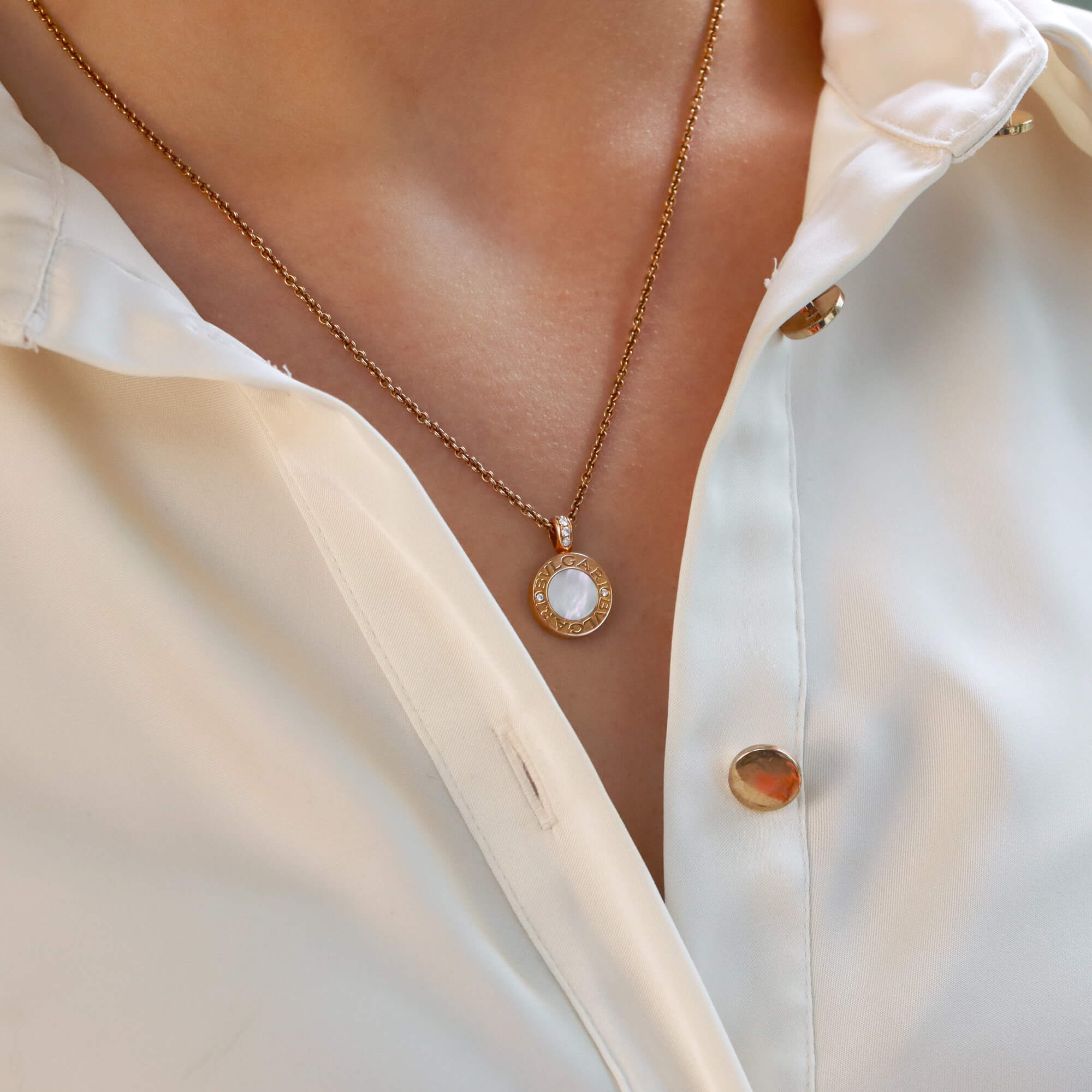 Bvlgari necklace cheap mother of pearl