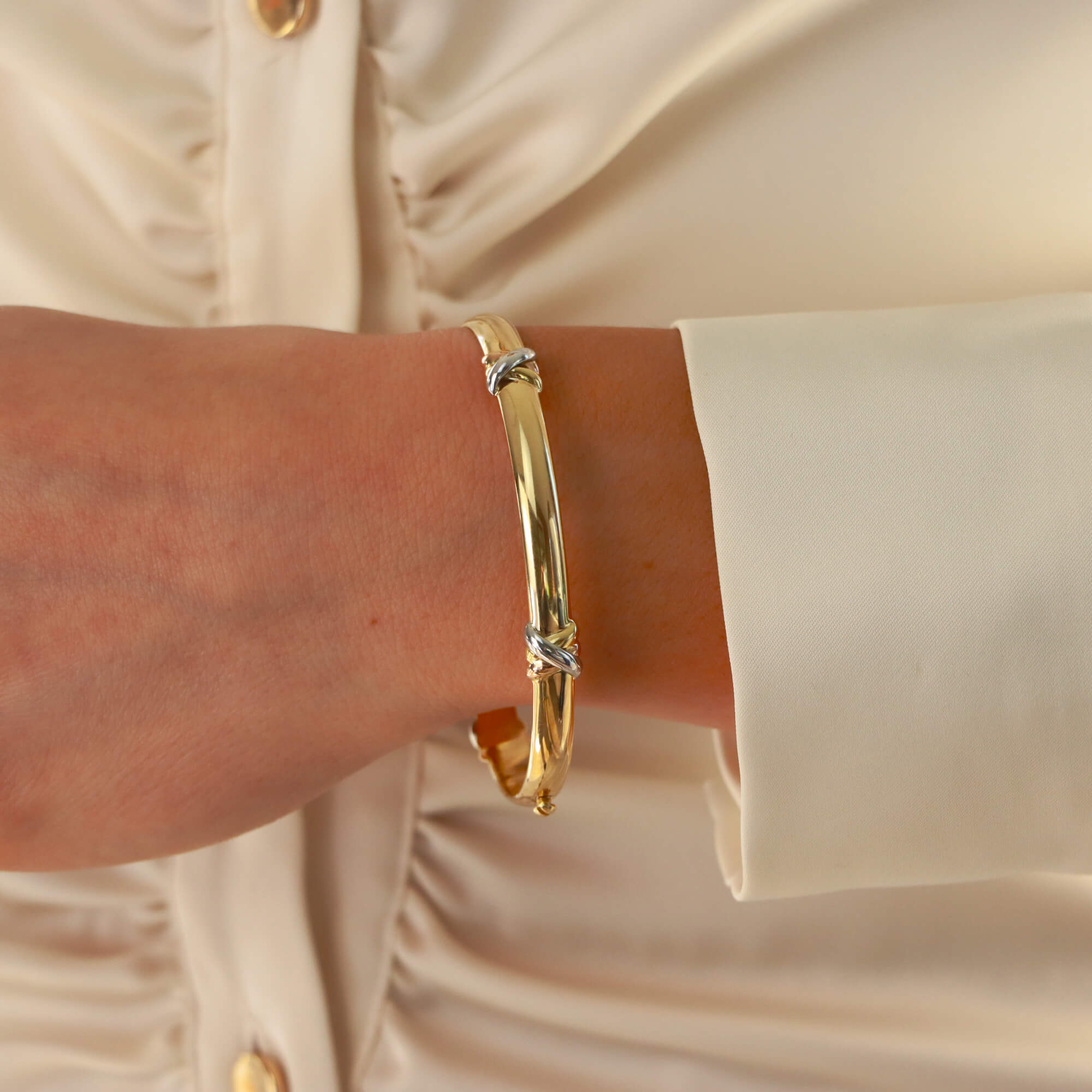 Vintage Cartier Trinity Kiss Screw Bangle