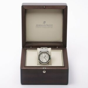 Audemars Piguet Royal Oak 15400ST.OO.1220ST.02