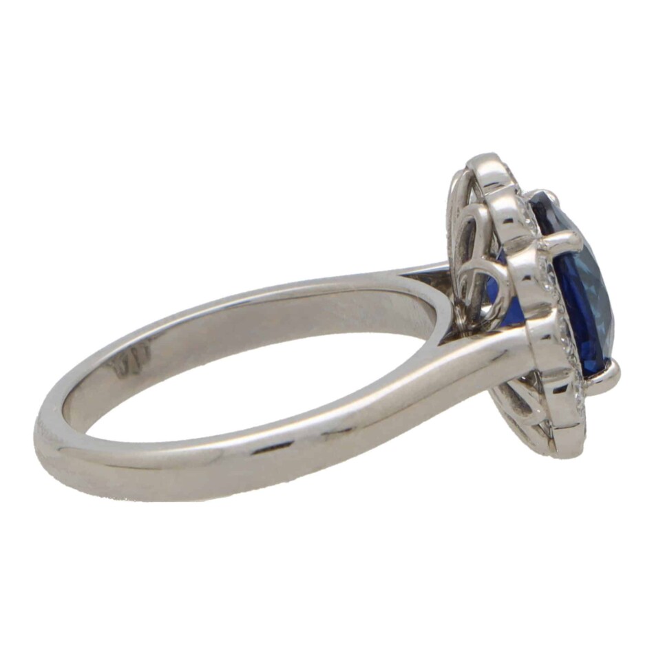 Contemporary Oval Sapphire and Diamond Cluster Ring